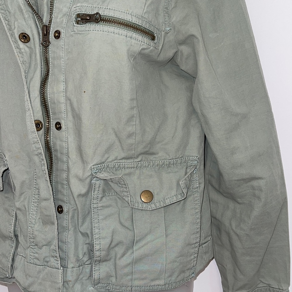 GAP Women’s Khaki Green Short Utility Douglas Fir Denim Jacket Size Small - Picture 2 of 12